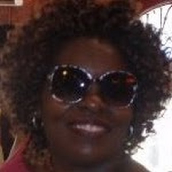 Meet your Posher, Shelly - Picture 1 of 1